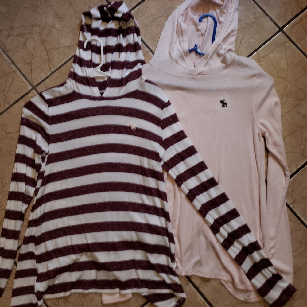 2 abercrombie sweatshirts